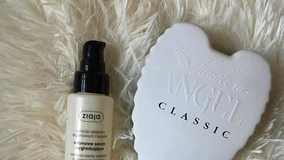 Ziaja satynowe serum wygładzające w Rossmann – sekrety gładkich włosów