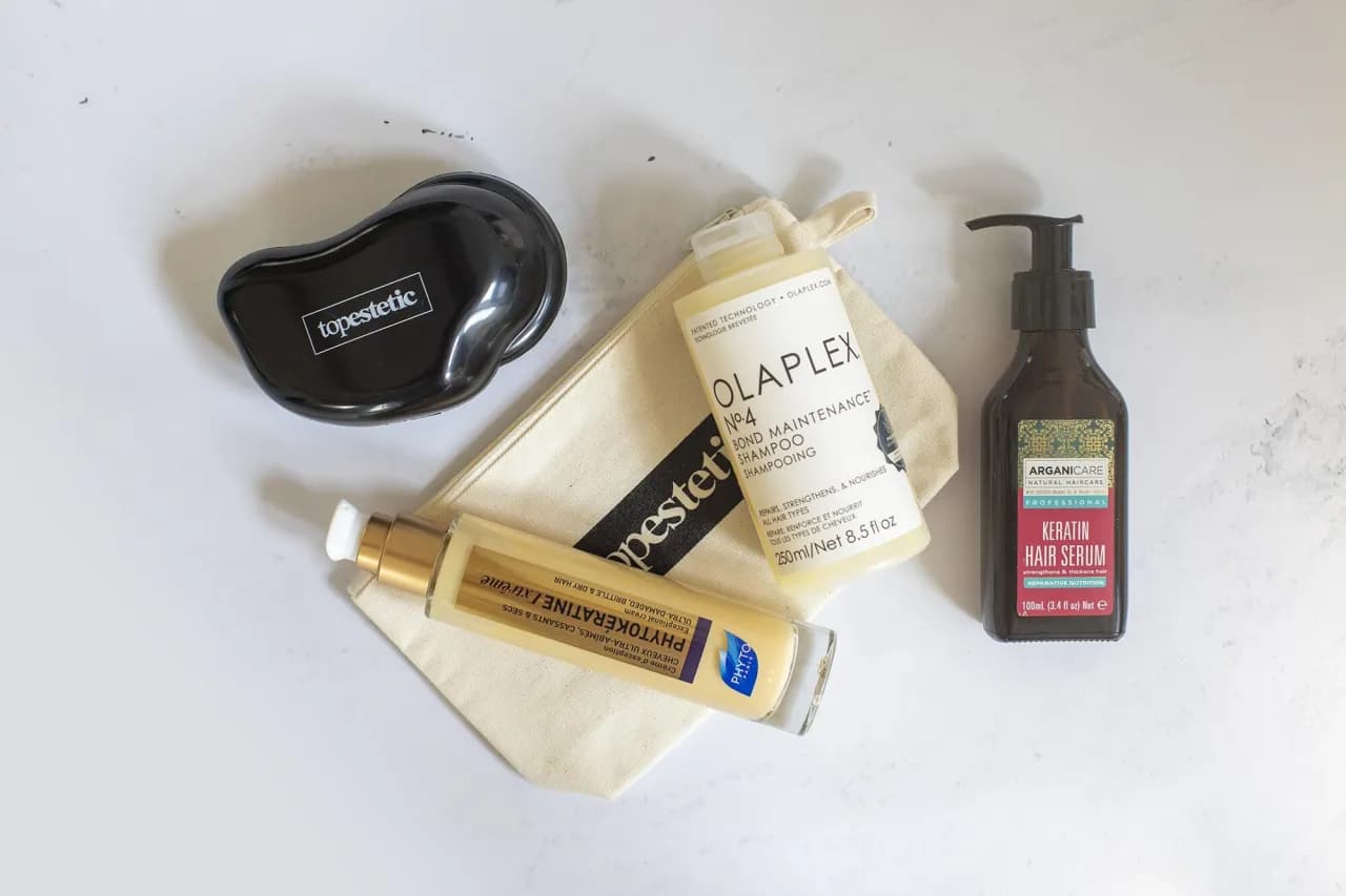 Kosmetyki wygładzające włosy - skuteczne sposoby na lśniące pasma